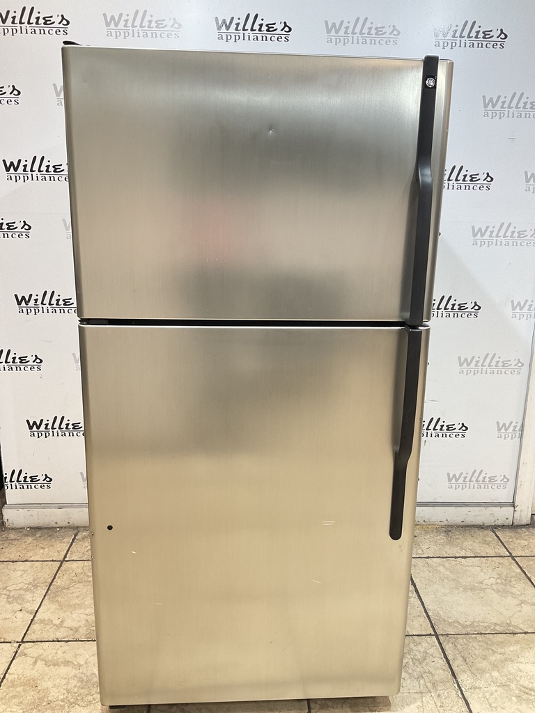 Ge Used Refrigerator Top and Bottom 33x67 1/2” (Stainless Steel) 