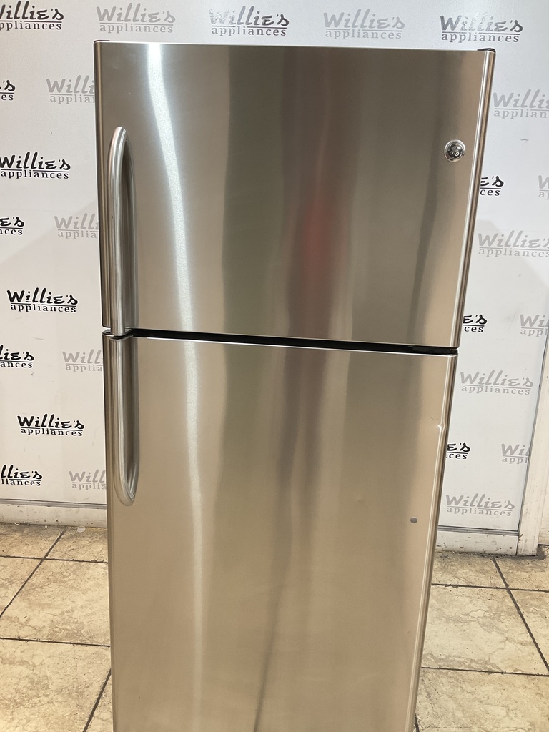 Ge Used Refrigerator Top and Bottom 30x66 (Stainless Steel) 