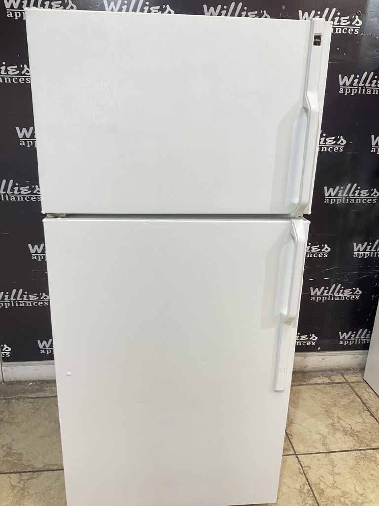 Hotpoint Used Refrigerator Top and Bottom 28x61 1/2” (White) 