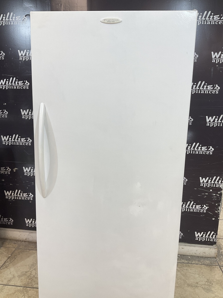 Frigidaire Used Freezer Upright 32x70 (White) 