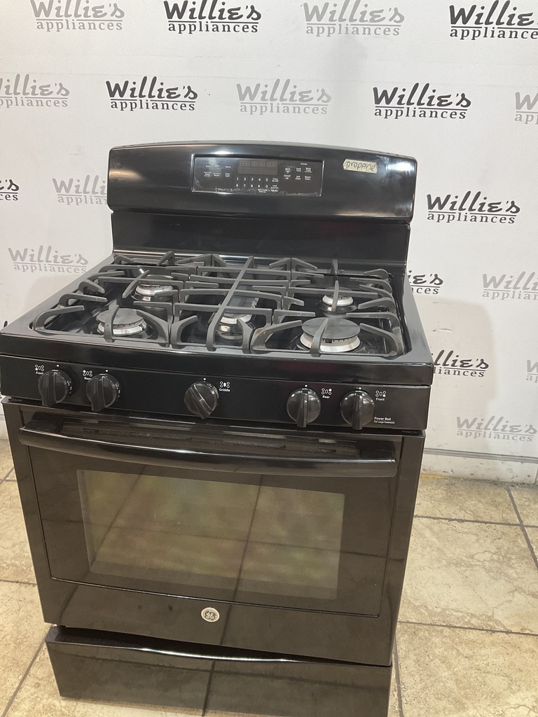 Ge Used Gas Propane Stove 30inches (Black) 