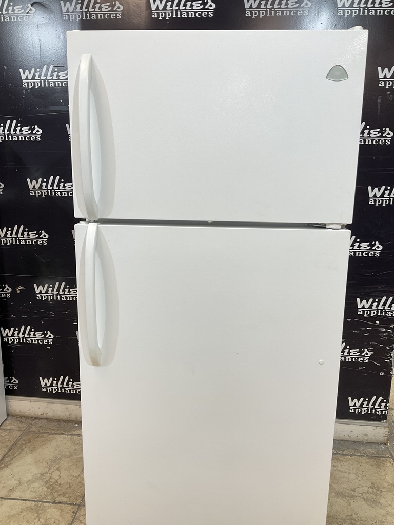 White Westinghouse Used Refrigerator Top and Bottom 30x66 (White) 