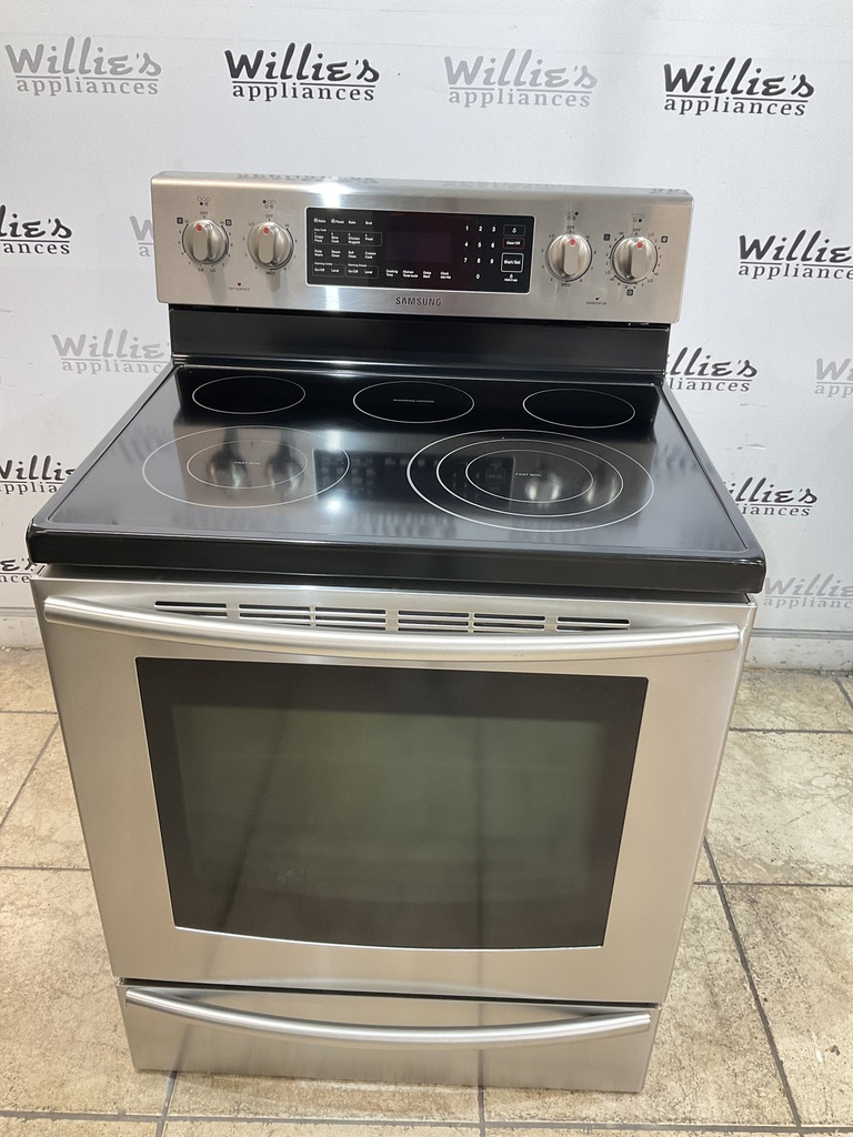 Samsung Used Electric Stove 220volts (40/50 AMP) 30inches {3 prong} (Stainless steel)