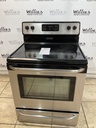 Frigidaire Used Electric Stove 220volts (40/50 AMP) 30inches {no cord} (Stainless steel) 