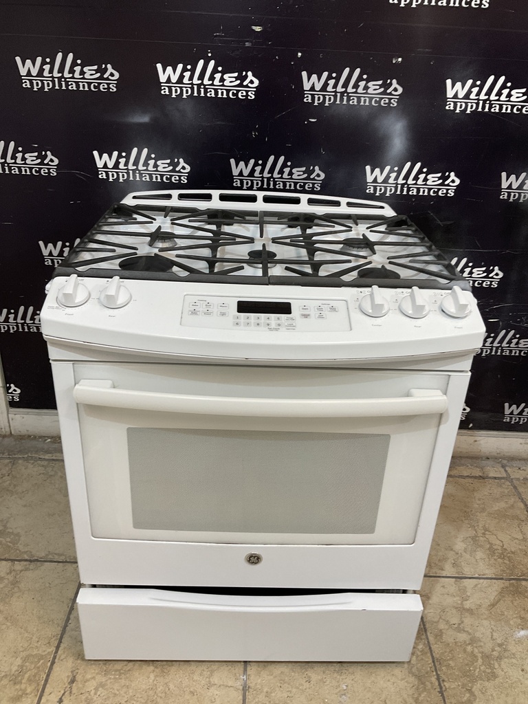 Ge Used Natural Gas Stove 30inches (White) 