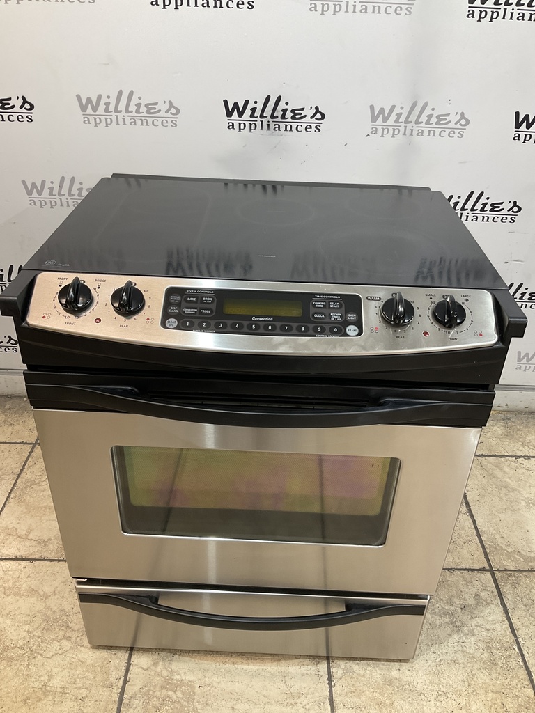 Ge Used Electric Stove 220volts (40/50 AMP) 30inches {4 prong} (Stainless steel) 