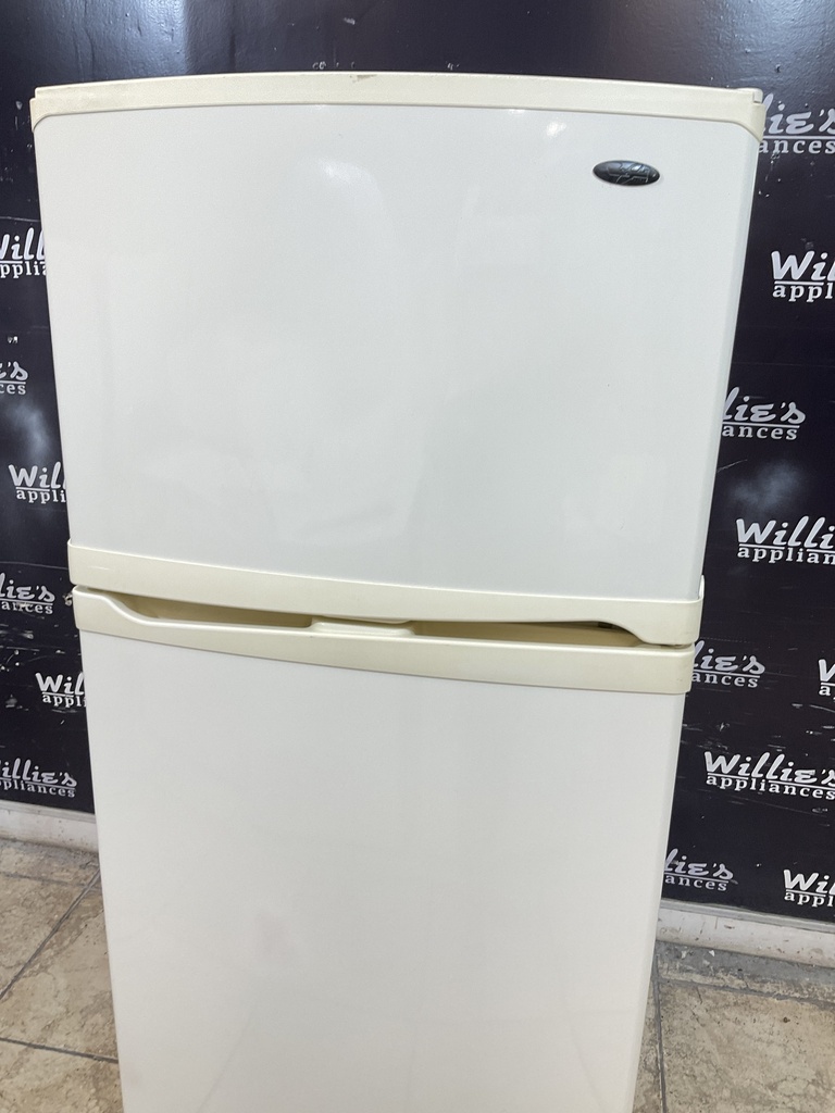 Whirlpool Used Refrigerator Top and Bottom 30x66 (bisque) 