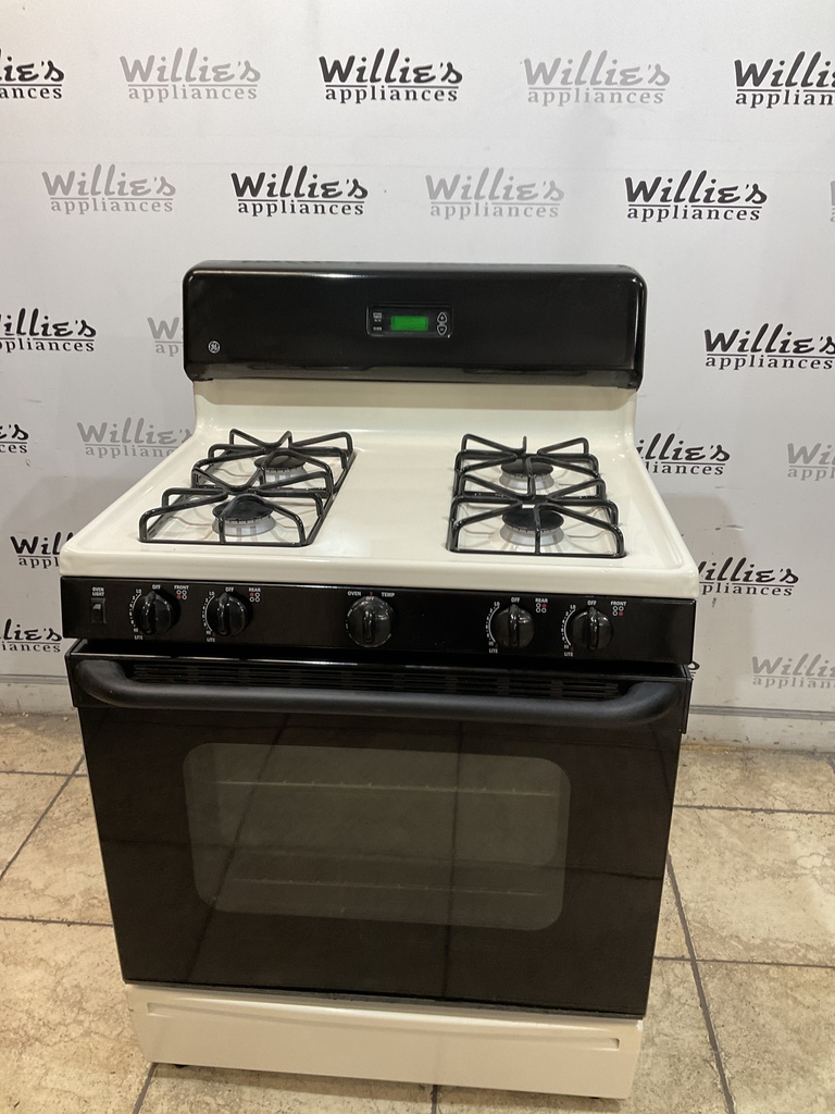 Ge Used Natural Gas Stove 30inches (Bisque/black) 