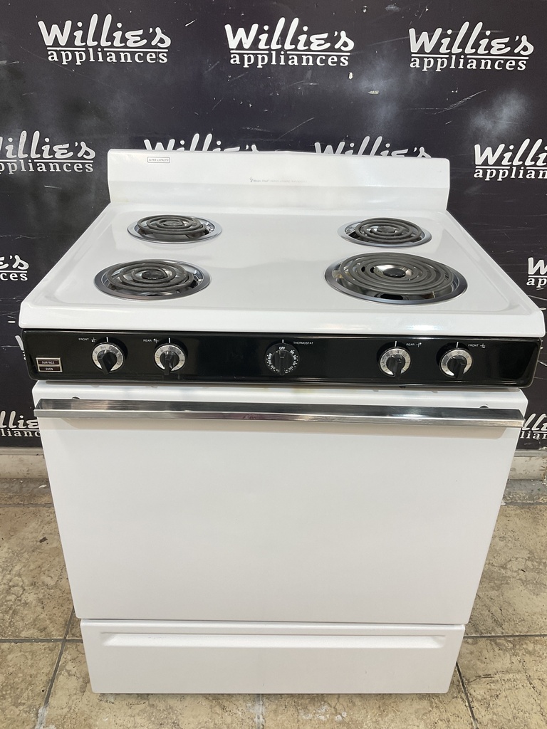 Magic Chef Used Electric Stove 220volts (40/50 AMP) 30inches {no cord} (White)