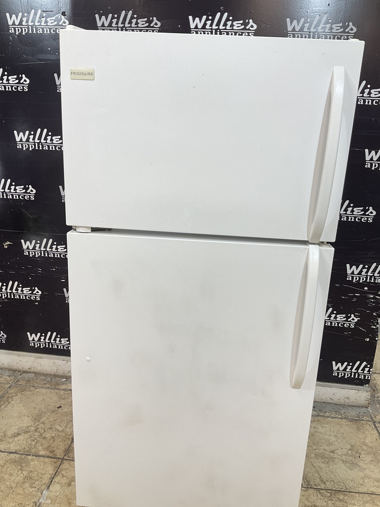 Frigidaire Used Refrigerator Top and Bottom 28x60 (white) 