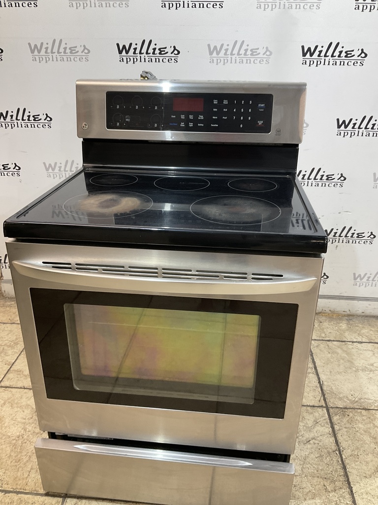 Lg Used Electric Stove 220volts (40/50 AMP) 30inches {3 prong} (Stainless Steel) 