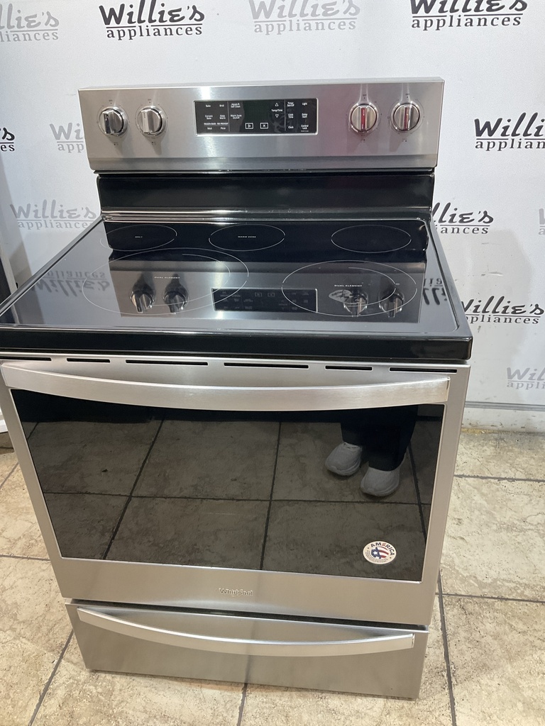 Whirlpool Used Electric Stove 220volts (40/50 AMP) 30inches {4 prong} (Stainless steel)
