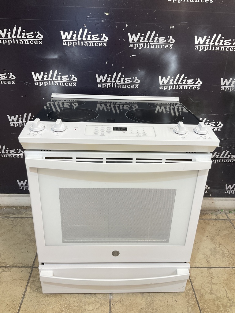Ge Used Electric Stove 220volts (40/50 AMP) 30inches {no cord} (White) 