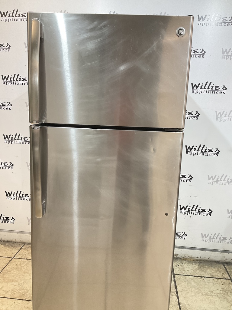 Ge Used Refrigerator Top and Bottom 28x67 (Stainless Steel) 