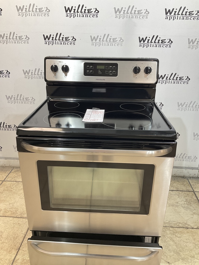 Frigidaire Used Electric Stove 220volts (40/50 AMP) 30inches {no cord} (Stainless steel) 