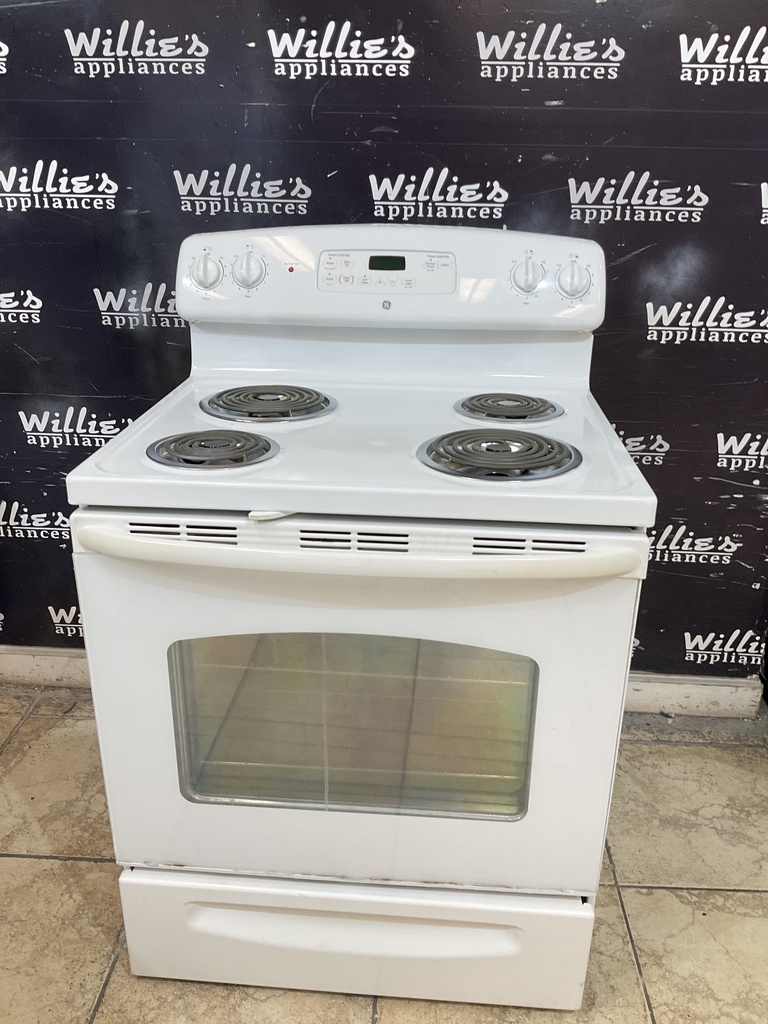 Ge Used Electric Stove 220volts (40/50 AMP) 30inches {no cord} (White) 