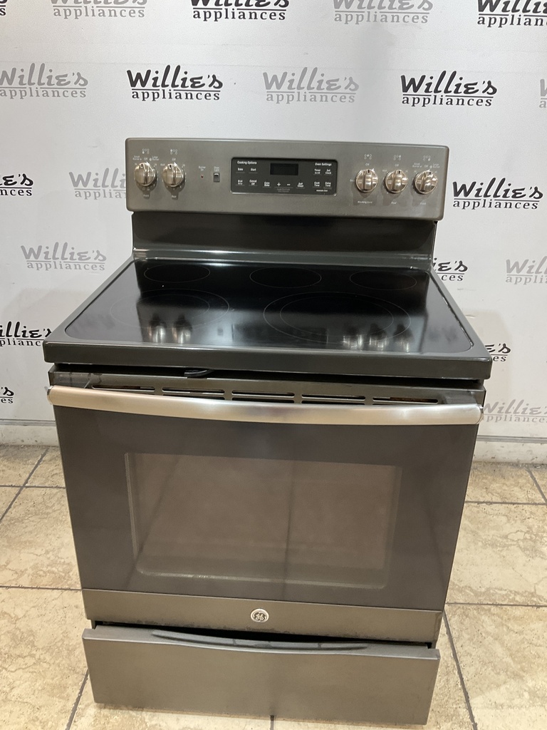 Ge Used Electric Stove 220volts (40/50 AMP) 30inches {no cord} (Stainless steel) 