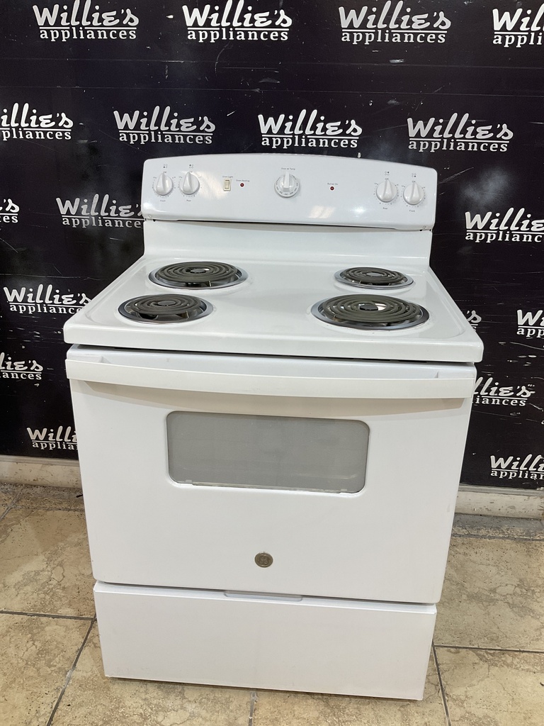Ge Used Electric Stove 220volts (40/50 AMP) 30inches {no cord} (White) 