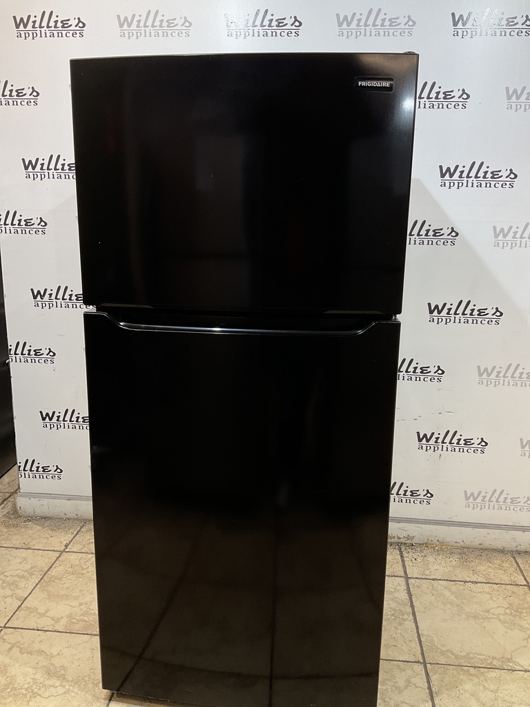 Frigidaire Used Refrigerator Top and Bottom 30x66 (Black) 
