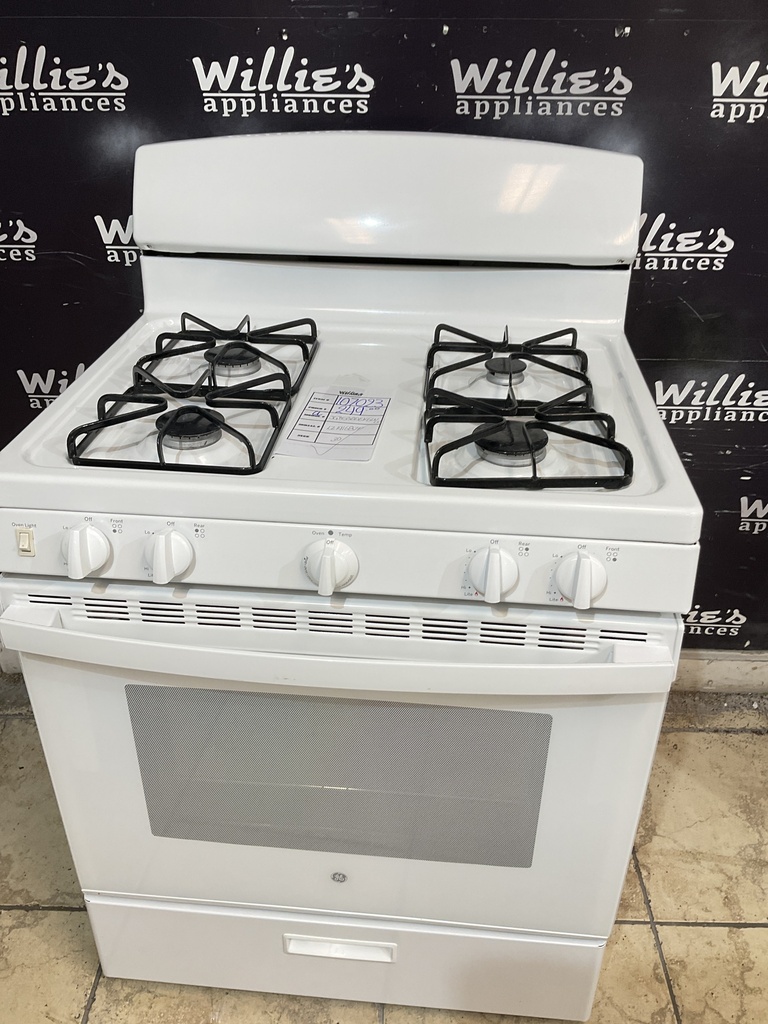 Ge Used Natural Gas Stove 30inches (white) 