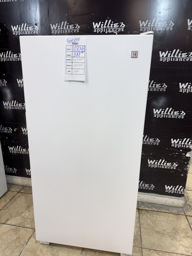 Kenmore Used Freezer Upright 28x60” (white) 