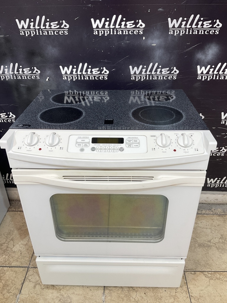 Ge Used Electric Stove 220volts (40/50 AMP) 30inches {no cord} (White) 