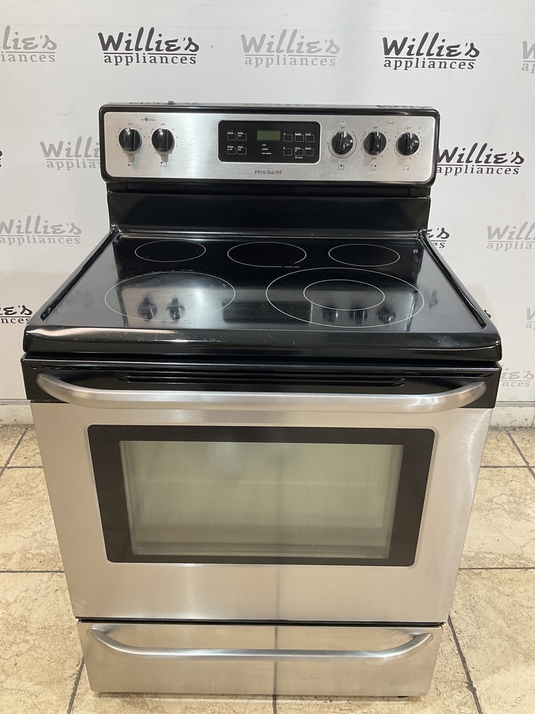 Frigidaire Used Electric Stove 220volts (40/50 AMP) 30inches {no cord} (Stainless steel) 