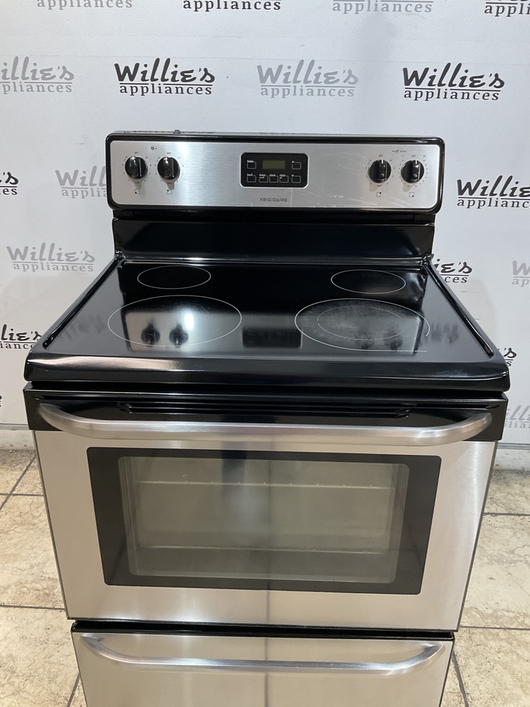 Frigidaire Used Electric Stove 220 volts (40/50 AMP) 30inches {4 prong} (Stainless steel) 