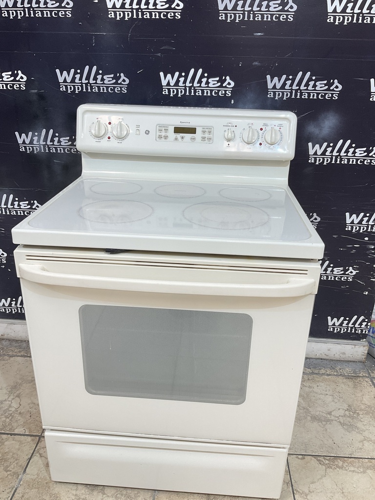 Ge Used Electric Stove 220volts (40/50 AMP) 30inches {no cord} (Bisque) 