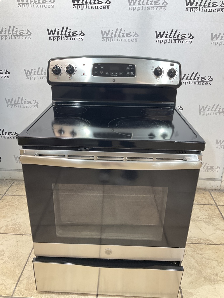 Ge Used Electric Stove 20volts (40/50 AMP) 30inches {no cord} (stainless steel)