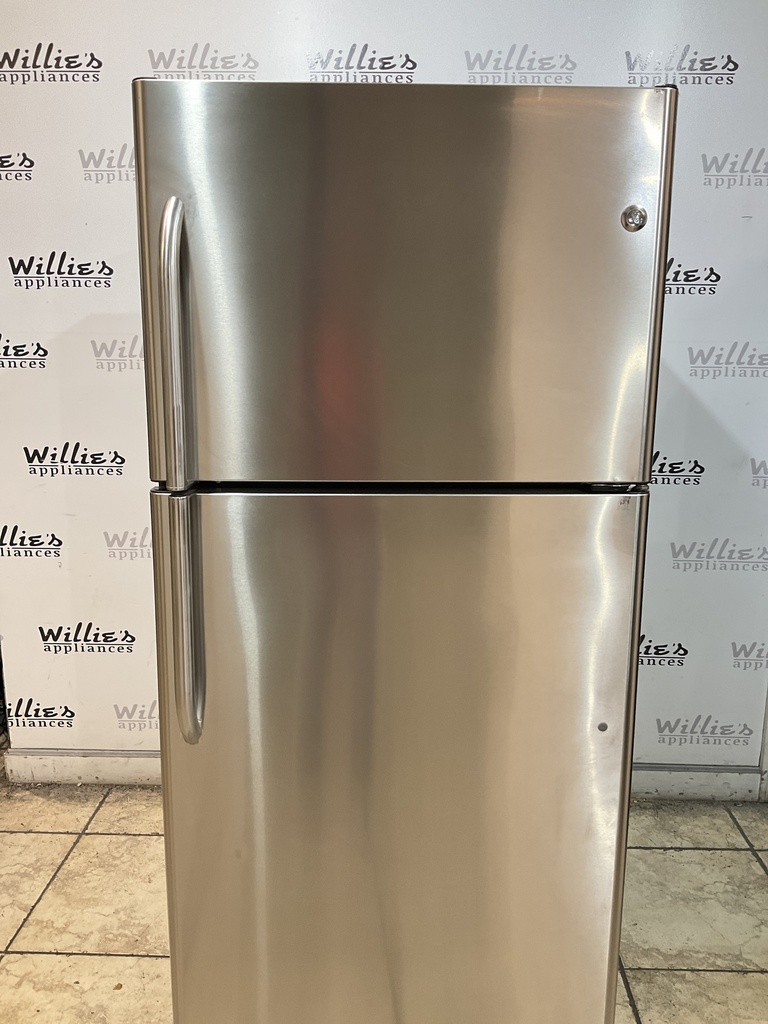 Ge Refrigerator Top and Bottom 30x66 1/2” (Stainless Steel)