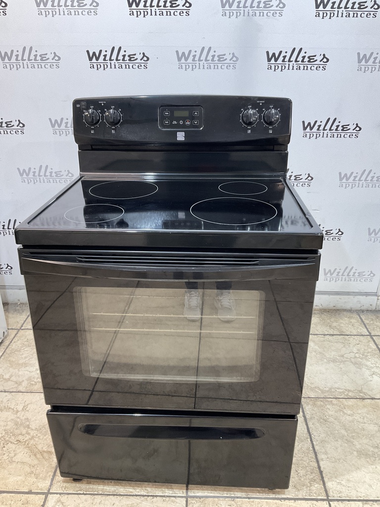 Kenmore Electric Stove 220volts (40/50 AMP) 30inches {no cord} (Black)