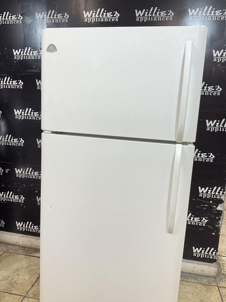 White Westinghouse Refrigerator Top and Bottom 30x66 (White) 