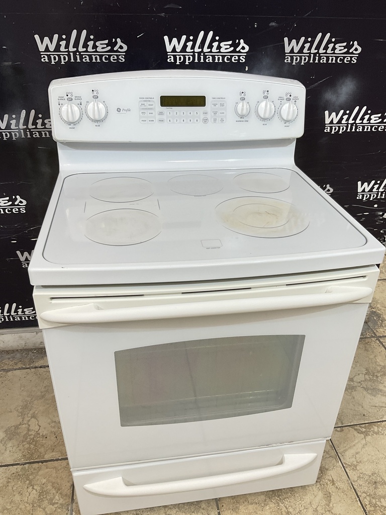 Ge Electric Stove Electric Stove 220volts (40/50 AMP) 30inches {no cord} (white) 