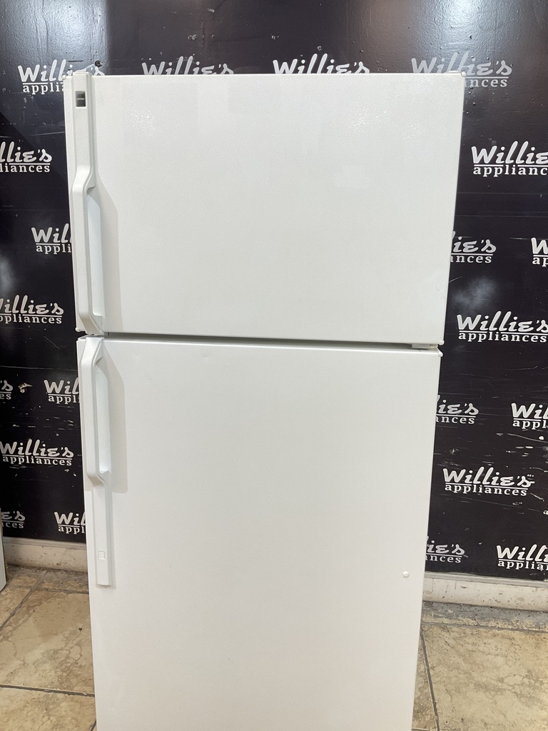 Hotpoint Top and Bottom 28x61 1/2” (White) 