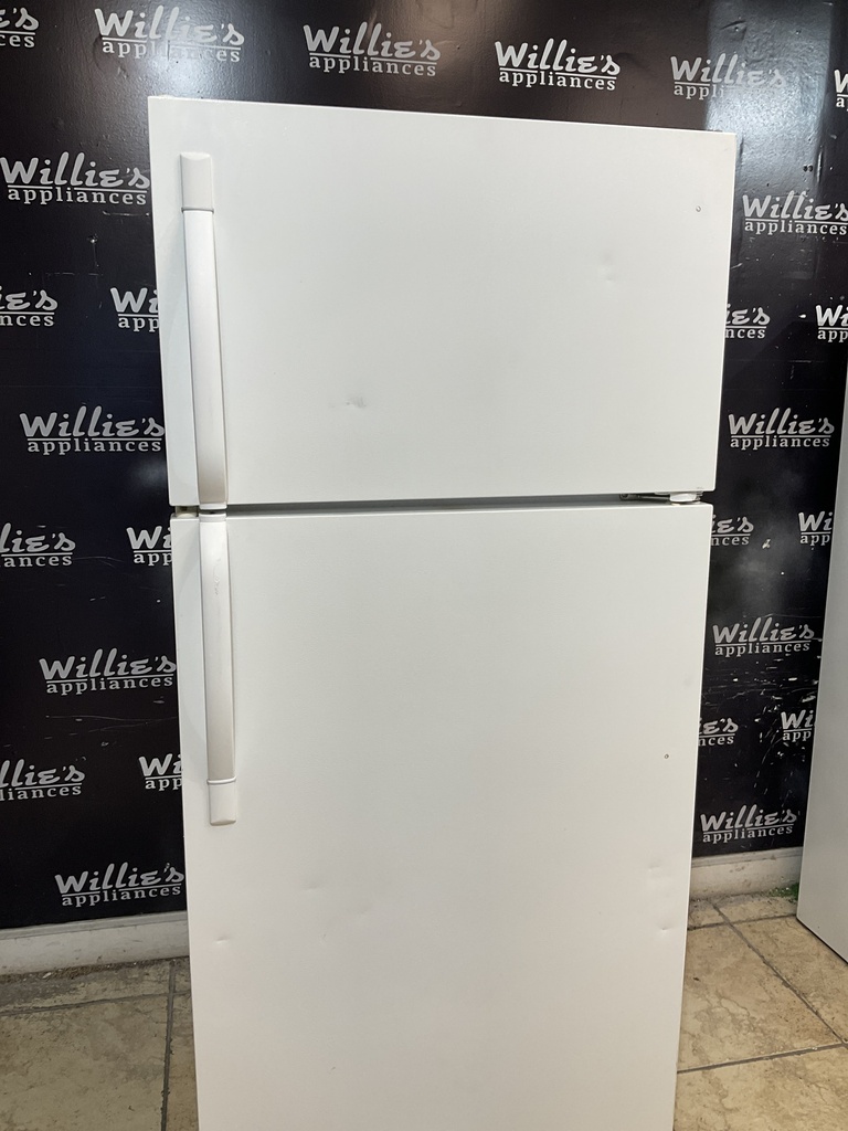 Frigidaire Refrigerator Top and Bottom 30x66 (White) 