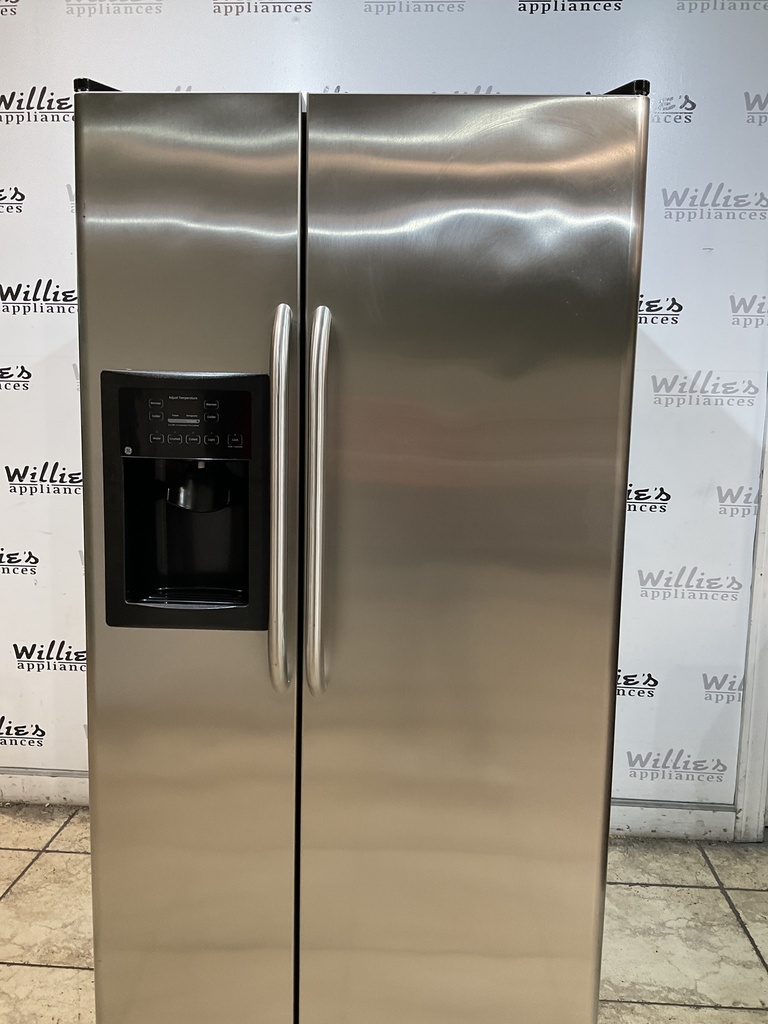 Ge Refrigerator Side By Side 33 1/2” (Stainless Steel) 