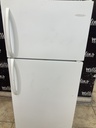 Frigidaire Refrigerator Top and Bottom 28 1/2” x 65” (white) 