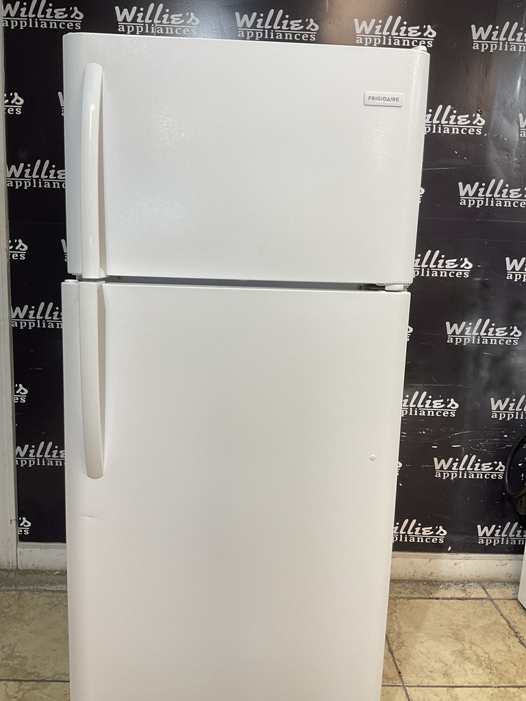 Frigidaire Refrigerator Top and Bottom 30x66 (white)