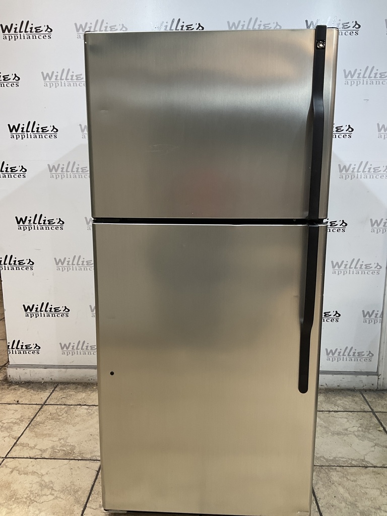 Ge Refrigerator Top and Bottom 30x66 1/2” (Stainless Steel) 
