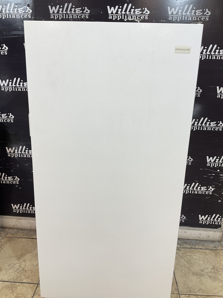 Frigidaire Freezer Upright 28x60 (White) 