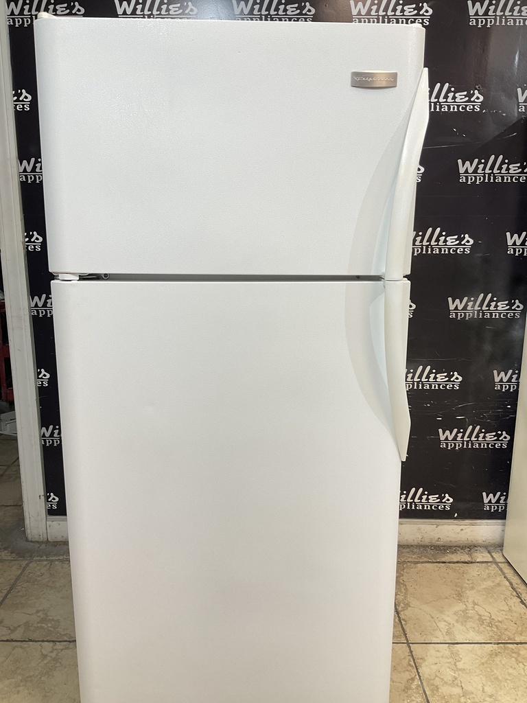 Frigidaire Refrigerator Top and Bottom 30x66 1/2”  (white)