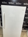 Frigidaire Freezer Upright 30x61 1/2” (White)