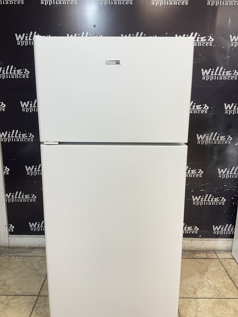 Hotpoint Refrigerator Top and Bottom 28x61 1/2” (White) 