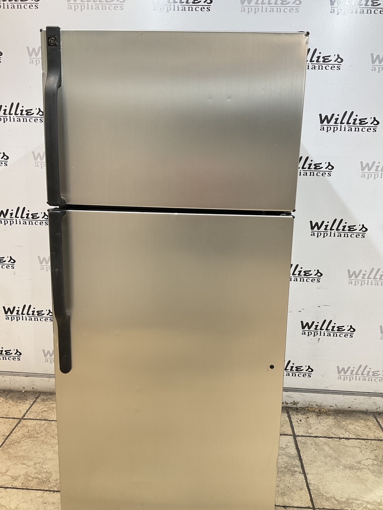 Ge Refrigerator Top and Bottom 28x64 1/2” (stainless steel) 