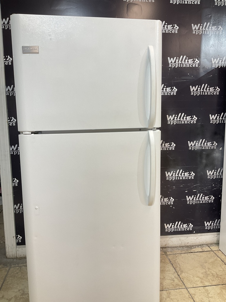 Frigidaire Refrigerator Top and Bottom 30x69 (White) 