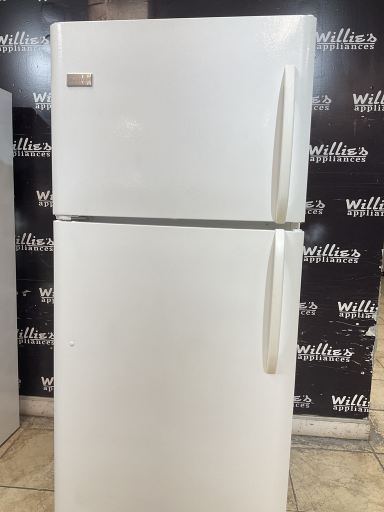 Frigidaire Refrigerator Top and Bottom 30x68 1/2” (white) 