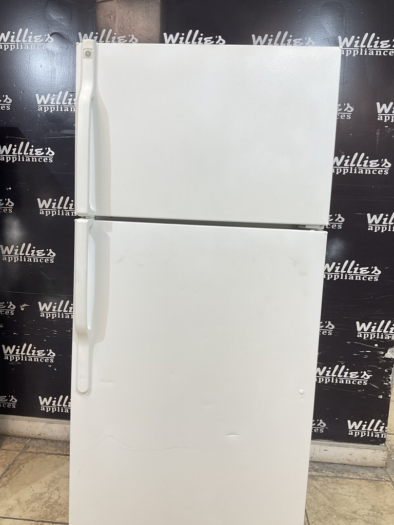 Ge Refrigerator Top and 28x67 1/2” (white) 