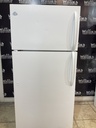 White Westinghouse Refrigerator Top and Bottom 30x65 1/2” (White)