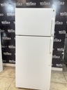 Hotpoint Refrigerator Top and Bottom 28x64 1/2” (White) 
